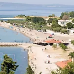 شقة In With Sea View, Balcony, Air Conditioning, Wi-fi *