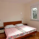 In With Sea View, Balcony, Air Conditioning, Wi-fi * Duće