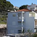 In With Sea View, Balcony, Air Conditioning, Wi-fi شقة