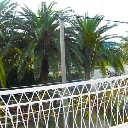 In With Sea View, Balcony, Air Conditioning, Wi-fi *