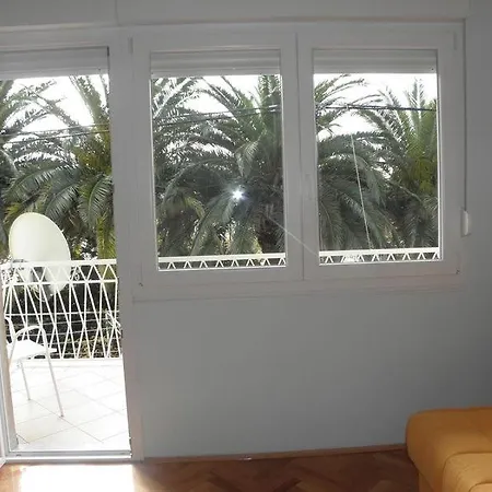 In With Sea View, Balcony, Air Conditioning, Wi-fi Lejlighed Duće