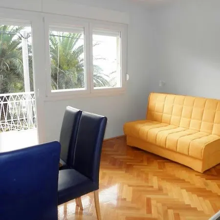 In With Sea View, Balcony, Air Conditioning, Wi-fi Apartment *