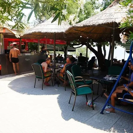 Lejlighed In With Sea View, Balcony, Air Conditioning, Wi-fi Duće