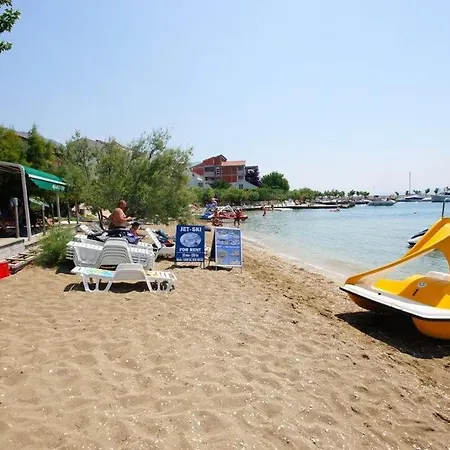 Apartment In With Sea View, Balcony, Air Conditioning, Wi-fi *